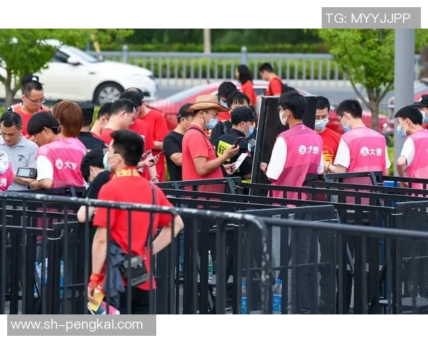 新型肺炎疫情下的足球世界如何重塑赛事与球迷的互动方式